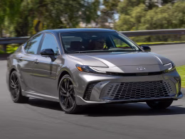 Toyota Camry 2025